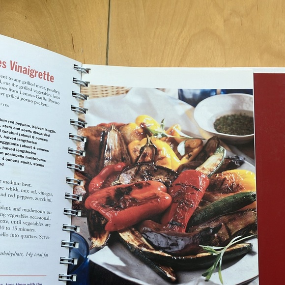 Good Housekeeping GRILL IT! cookbook, over 150 delicious recipes, like new - Picture 6 of 6